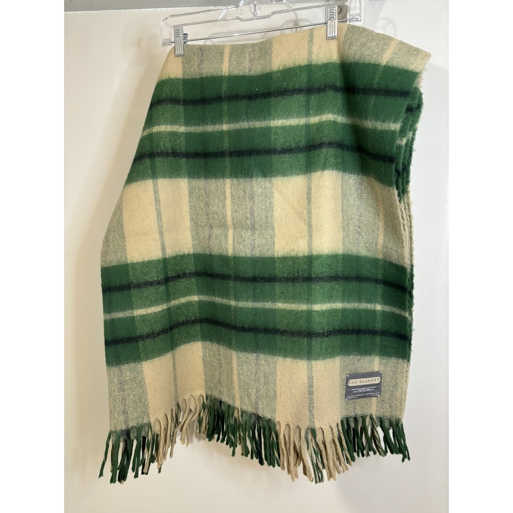 VTG FIELDCREST Green & Beige Plaid Lap Blanket 52x52 Fringe